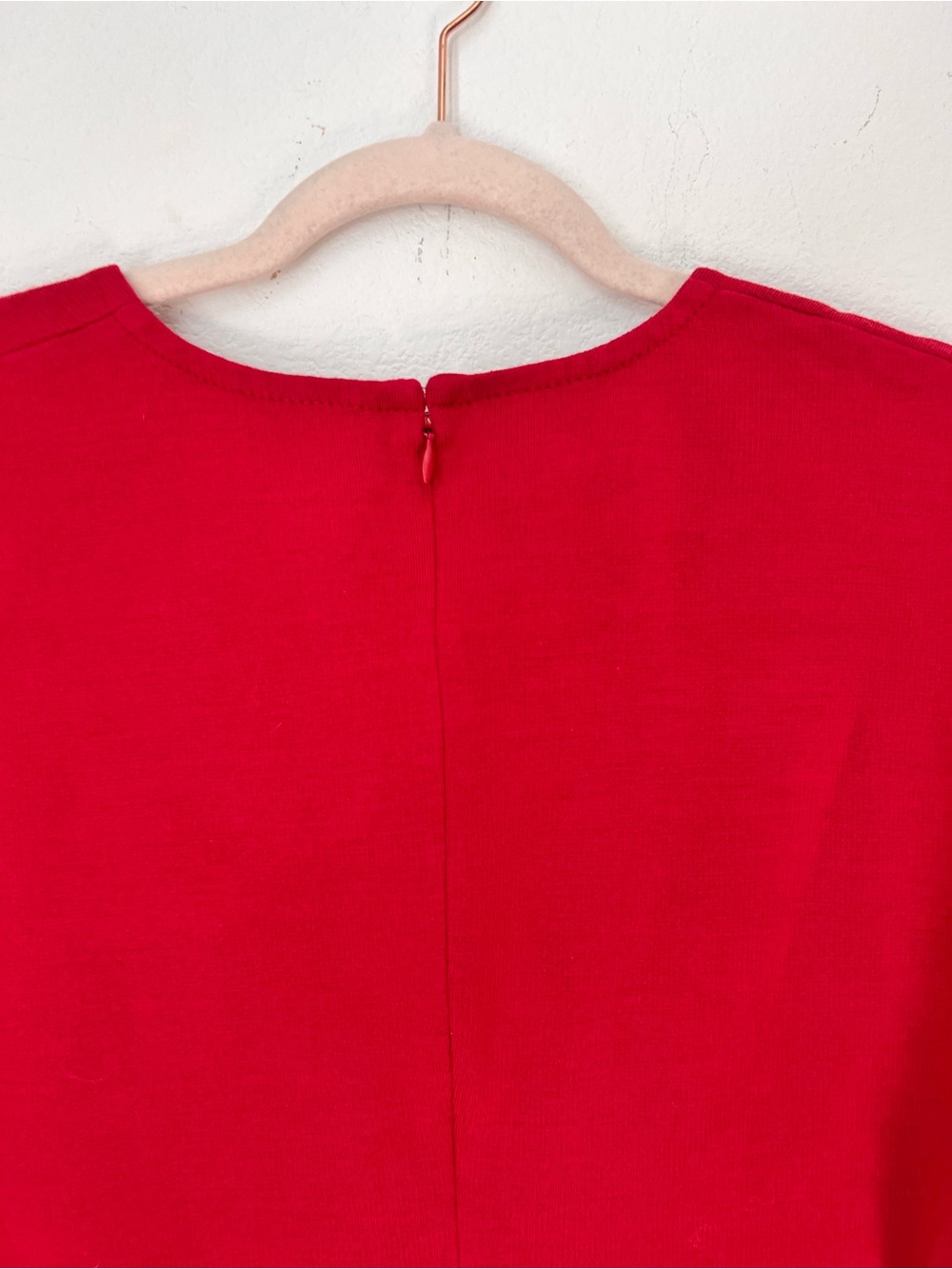 St. John Red Knit V-Neck Dress Women’s Size 4 Wool Blend Business Office Dress - Picture 6 of 8